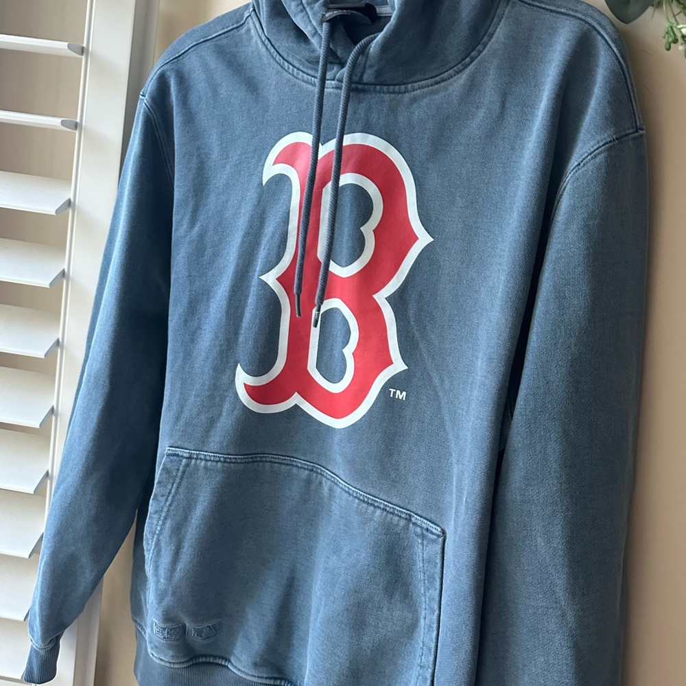 New Era MLB Premium Blue Hoodie with Red Boston Logo - Picture 2 of 11